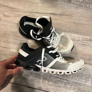 Oc running shoes size 9.5